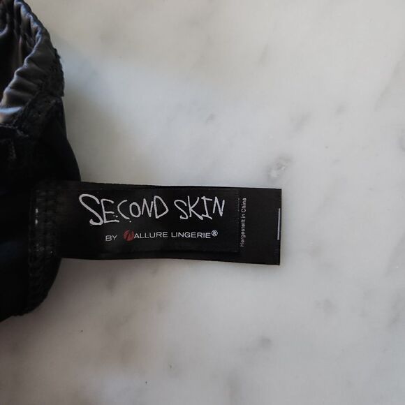 Allure booty shorts size S - Picture 5 of 6